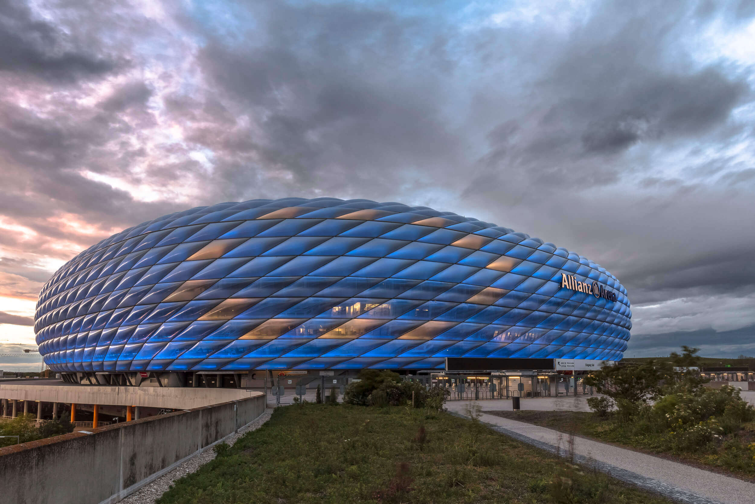 Die Allianz Arena | BDBS - Blog der Blauen Stunde
