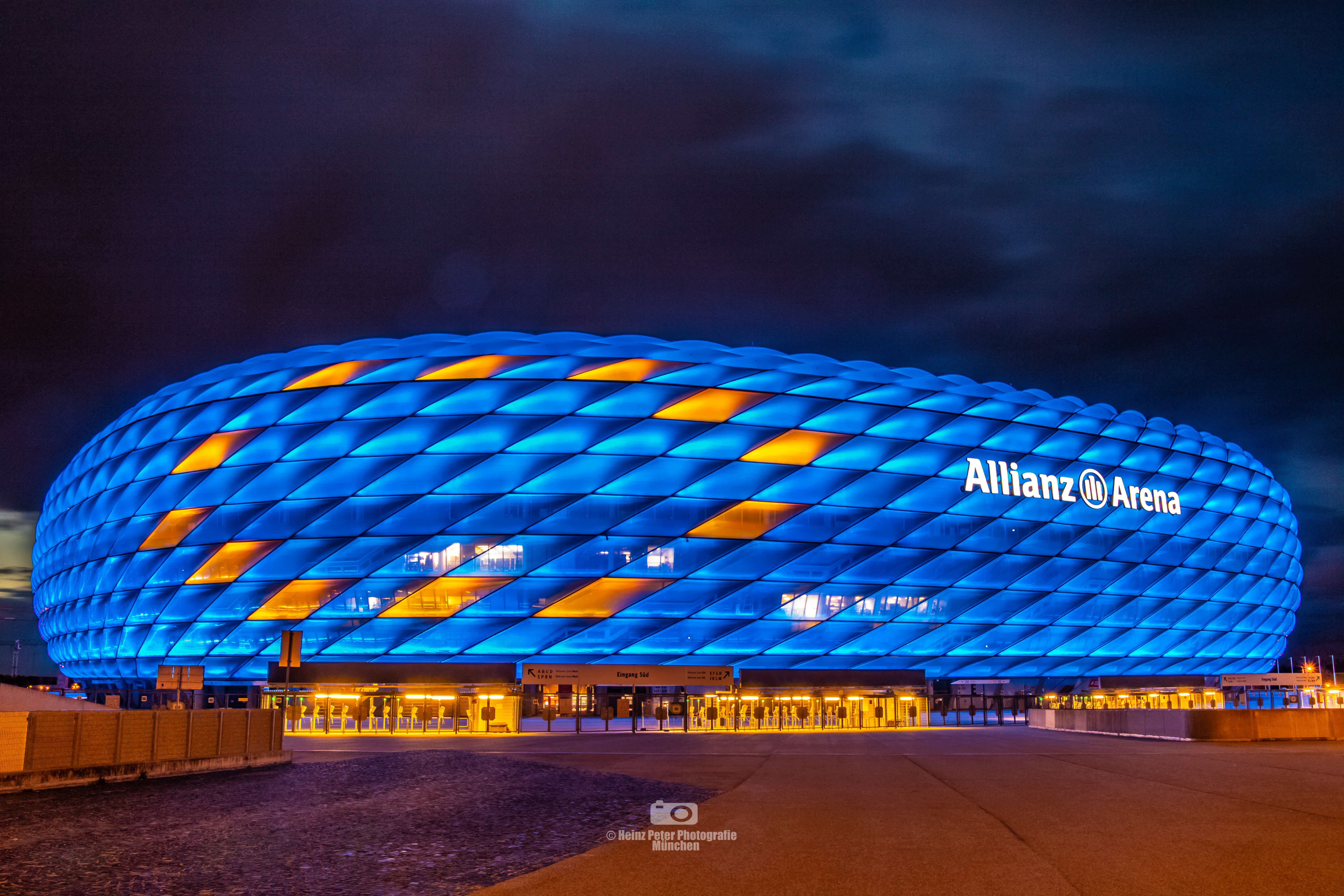Allianz Arena am Europa Tag (Foto: Heinz Peter Photografie)